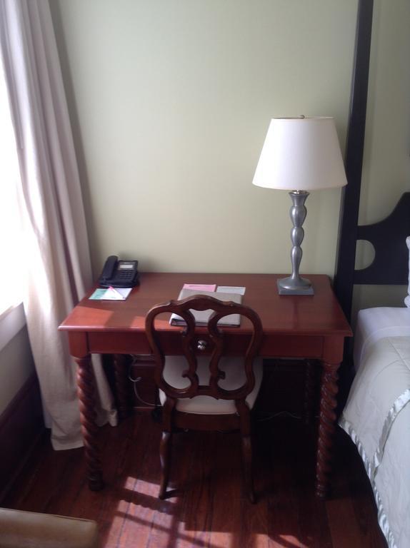 ホテル The Prytania Oaks ニューオーリンズ 部屋 写真