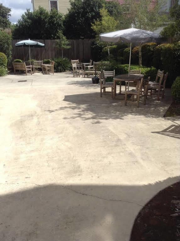 ホテル The Prytania Oaks ニューオーリンズ エクステリア 写真